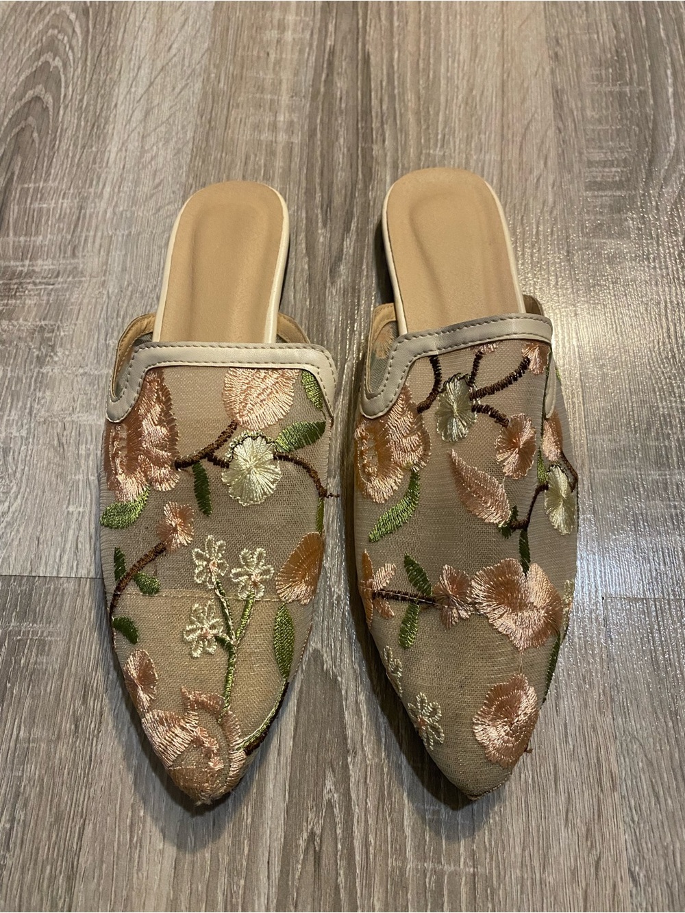 Floral Embroidered Slip-On Mules in Beige